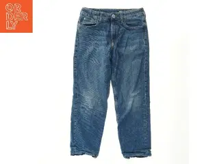 Jeans fra H&M (str. 146)