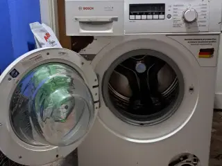 Bosch vaskemaskine serie 4 sælges .