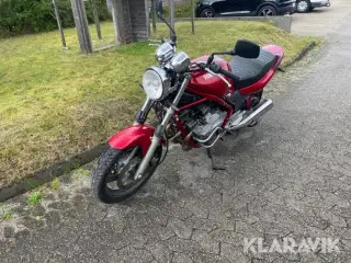 Motorcykel Yamaha XJ 600