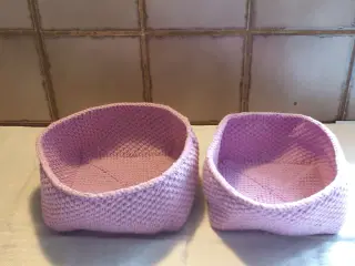 Brødkurve rosa hæklede 2stk ialt5kr