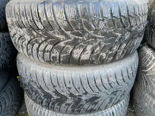 Nokian vinterdæk 205/55-16