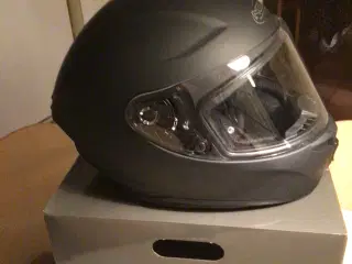 Styrthjelm, som ny.
