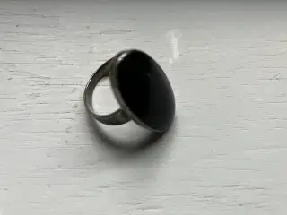 Flot kraftig sølvring med onyx