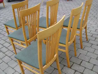 Spisestuestole med grøn stof