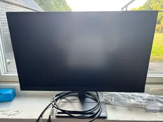 Pc skærm og docking-station samlet pris 