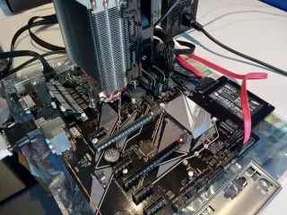 Komplet i7 3.7ghz 16gb ram 500gb ssd m/win 10