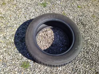 Sommerdæk 215/55 R16