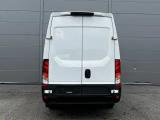Iveco Daily 2,3 35S12 12m³ Van AG8