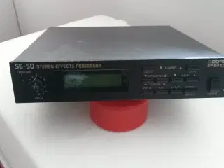 BOSS Pro SE-50 stereo effekt processor med midi