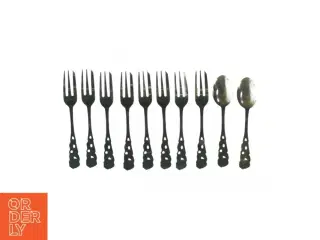 Bestik (8 gafler og 2 skeer) fra Ukendt (str. L: 12cm og L: 12,5cm)
