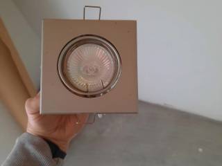 12 v spot 