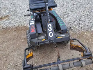Søger efter havetraktor 