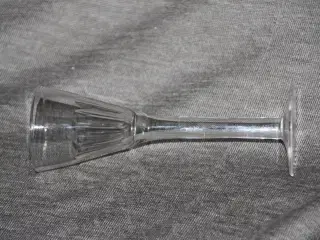 Snapseglas spidsglas 14 cm 