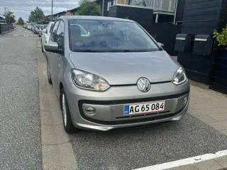 VW UP HIGH UP