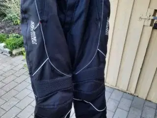 MC Jakke og Bukser