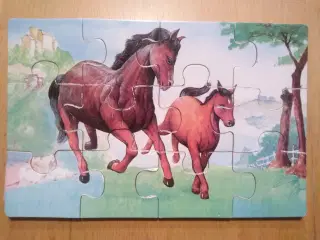 Træ puslespil med 12 brikker