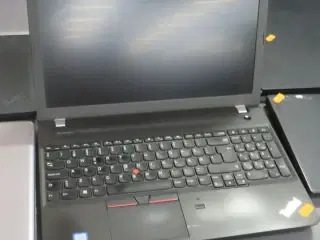 Bærbar computer LENOVO E560