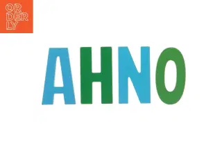 Træbogstaver NOAH (str. 10 x 5 komma 5 x en komma 5 cm)