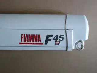 Fiamma F 45 . Markise .