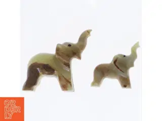 Udskårne sten elefanter (str. 5 cm. og 3,5 cm)