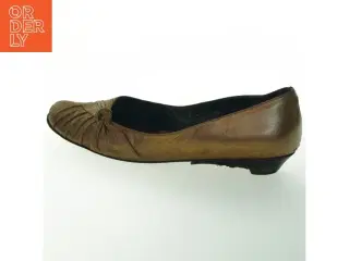 Damesko i bronzefarve fra Billi Bi (str. 41 )