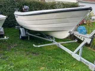 Terhi 6020 m. trailer og 25 hk. 4 takt. 