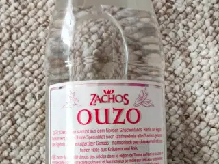 Ouzo alkohol 