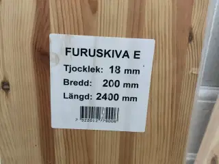 Nye limtræs fyrreplanker f.eks. til reolvæg 