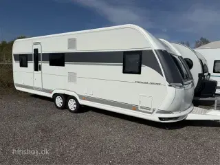 2024 - Hobby Excellent Edition 650 KMFe   Stor rummelig familie vogn med 2 køjer fra Hinshøj Caravan