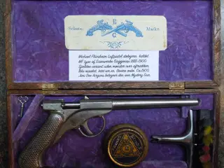  Luftpistoler købes til egen samling.