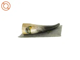 Dekorationshorm med snor (str. L: 24 cm)