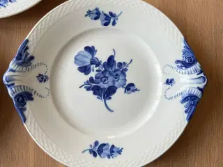 Royal Copenhagen blå blomst flettet kagefad