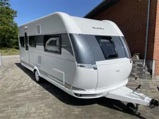 2021 - Hobby Prestige 495 UL   Fin enkeltsengsvogn og rundsiddegruppe fra Hinshøj Caravan
