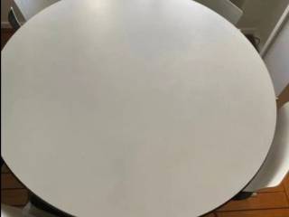 Fritz Hansen rundt spisebord m/4stole
