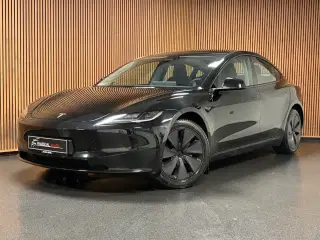 Tesla Model 3  Long Range AWD