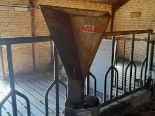 Foderautomat kalve