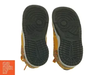 Gule sneakers med tigerprint fra Nike (str. 25)