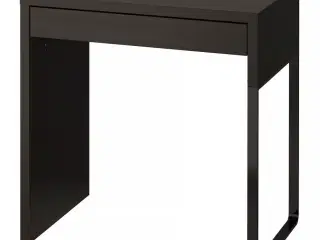 Skrivebord 