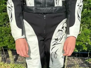 Mc heldragt i læder 