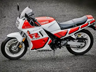 Original Yamaha FZ 750