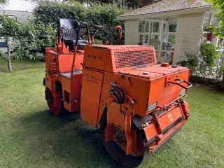Bomag vejtromle med vibration på begge valser