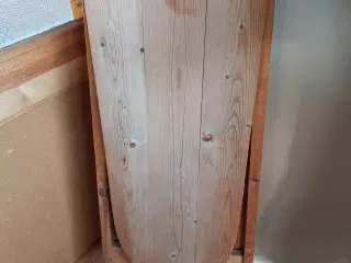 Pænt Gammelt Strygebræt I god stand 