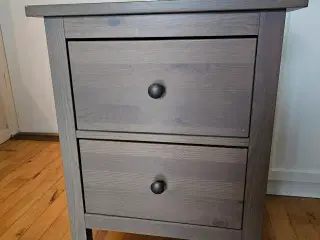 Sengebord, 2 skuffer