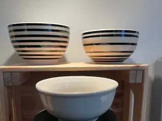 Flot sæt af 3 keramik- og porcelænsskåle