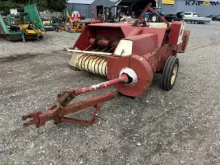 Case IH B 47 presser