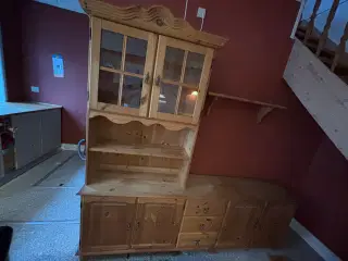 Reolsystem i fyrretræ