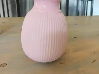 Lyngby Porcelæn Curve vase ROSA H 17,5 cmsoft pink