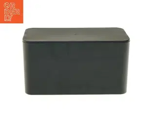 Sort opbevaringsboks til ledninger (str. 23,5x12,5 cm)