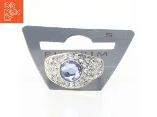 Pilgrim ring med blå sten fra Pilgrim (str. 49 mm)