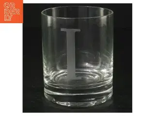 Gennemsigtigt glas med indgraveret dekoration